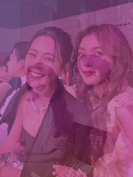 thuyền này chèo nhàn váa 👩‍❤️‍👩#linglingkwong #ormkornnaphat #lingorm #xuhuong #fyp 