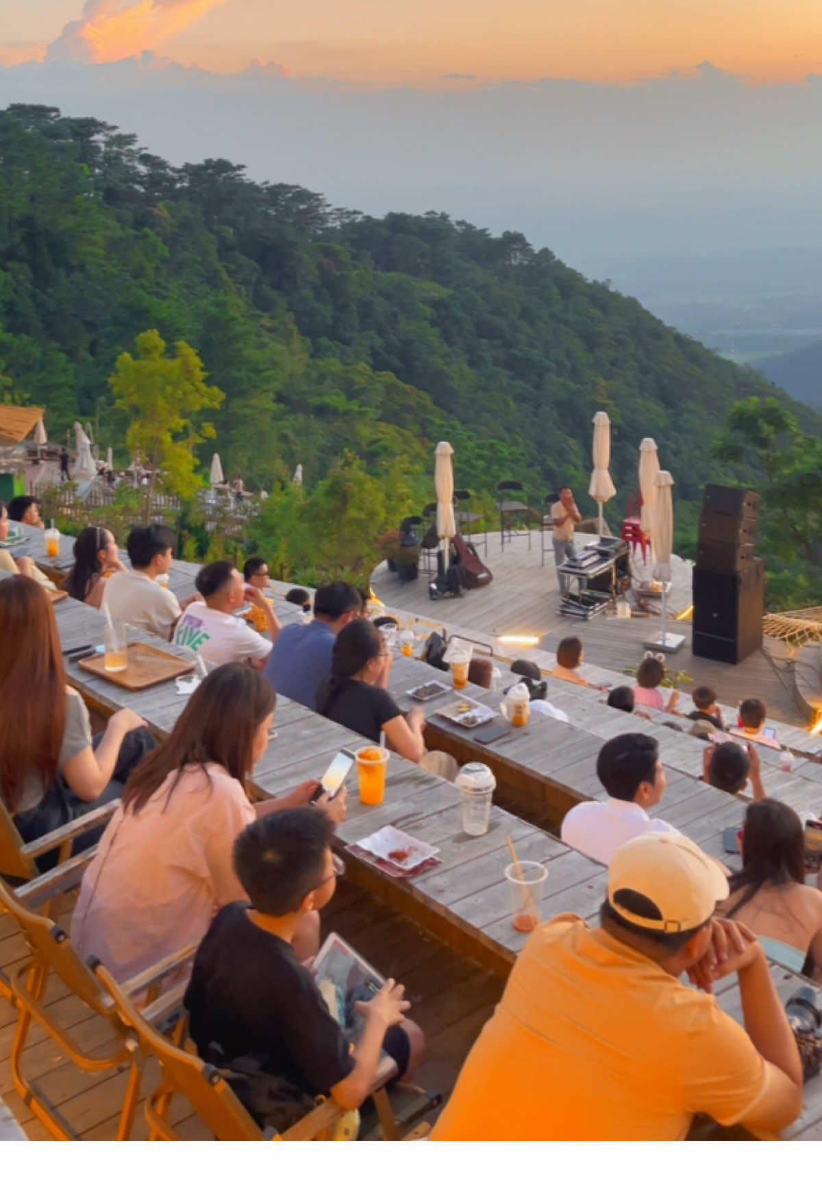 Cứ phải gọi là mờ ê mê 🫶 #lalalandtamdao #cafetamdao #lalalandcoffee #showcanhac #lalashow 