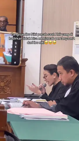 7 bulan di tahan namun dengan sidang yang kayanya tidak ada titik terangnya. Apalagi saksi2 hari ini ngak ada yang tau kasusnya, dan juga ngak ada yang baca BAP makanya sidangnya bisa kita saksikan bersama ada yang tidak bisa jawab pertanyaan dari kuasa hukum ibu niki dan juga ibu niki sendiri. Sedih deh🥹🥹 yang sabar yah ibu niki🥰 @Nikita Mirzani Mawardi  #foryoupagе #nikitamirzanimawardi_17 #nikitamirzani 