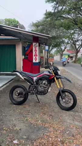 Tahun 2022/desember surat-surat lengkap plat G yg minat dm ajah🤙🏻 #fyp  #masukberanda  #crf150l  #supermoto  #supermotoindonesia 
