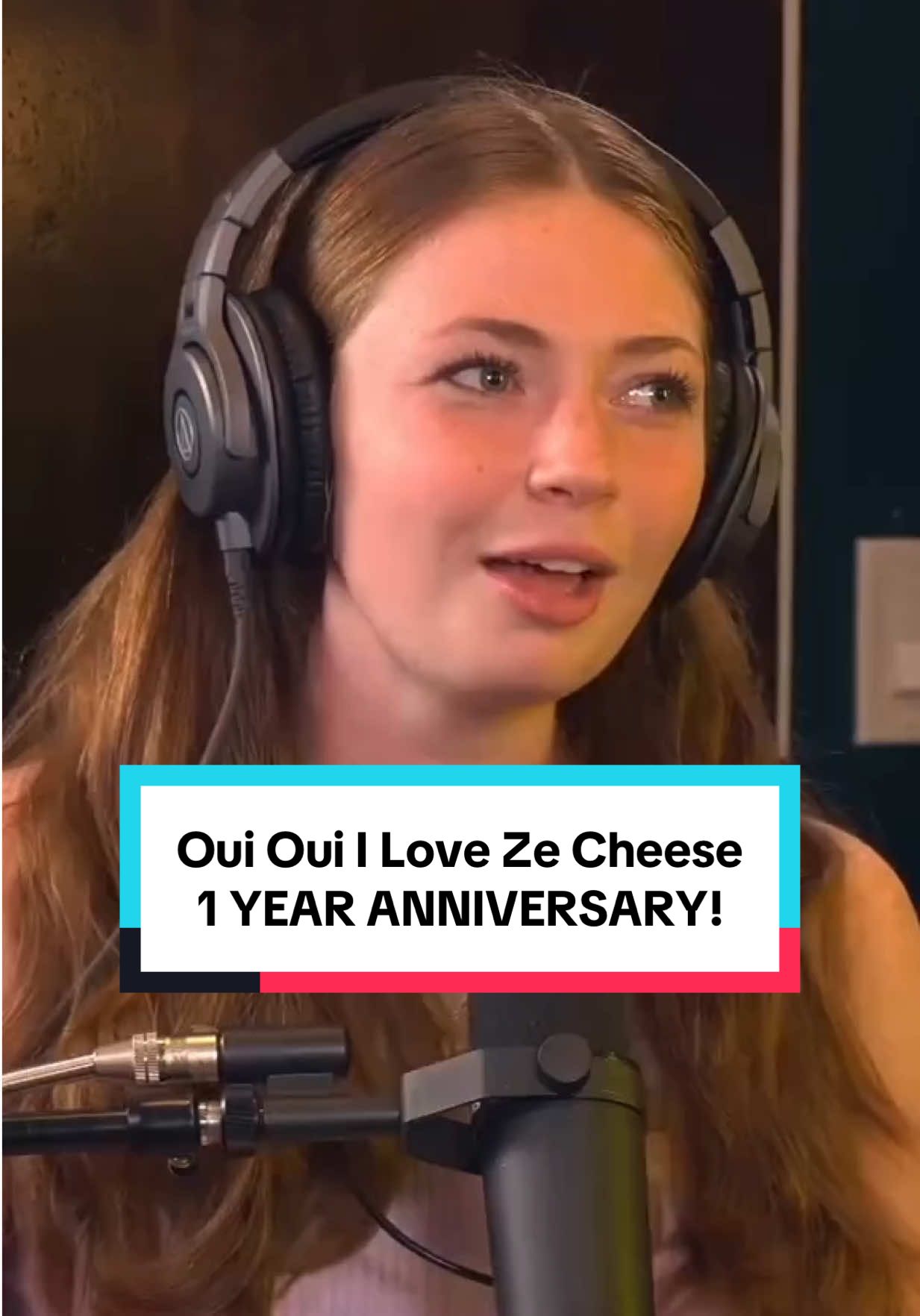 Happy 1 year anniversary to the cheese song! If we’ve made you smile these past 365 days, consider supporting us at LAUGHPASS.tv #improv #song #musicalmonday #improvbroadway 