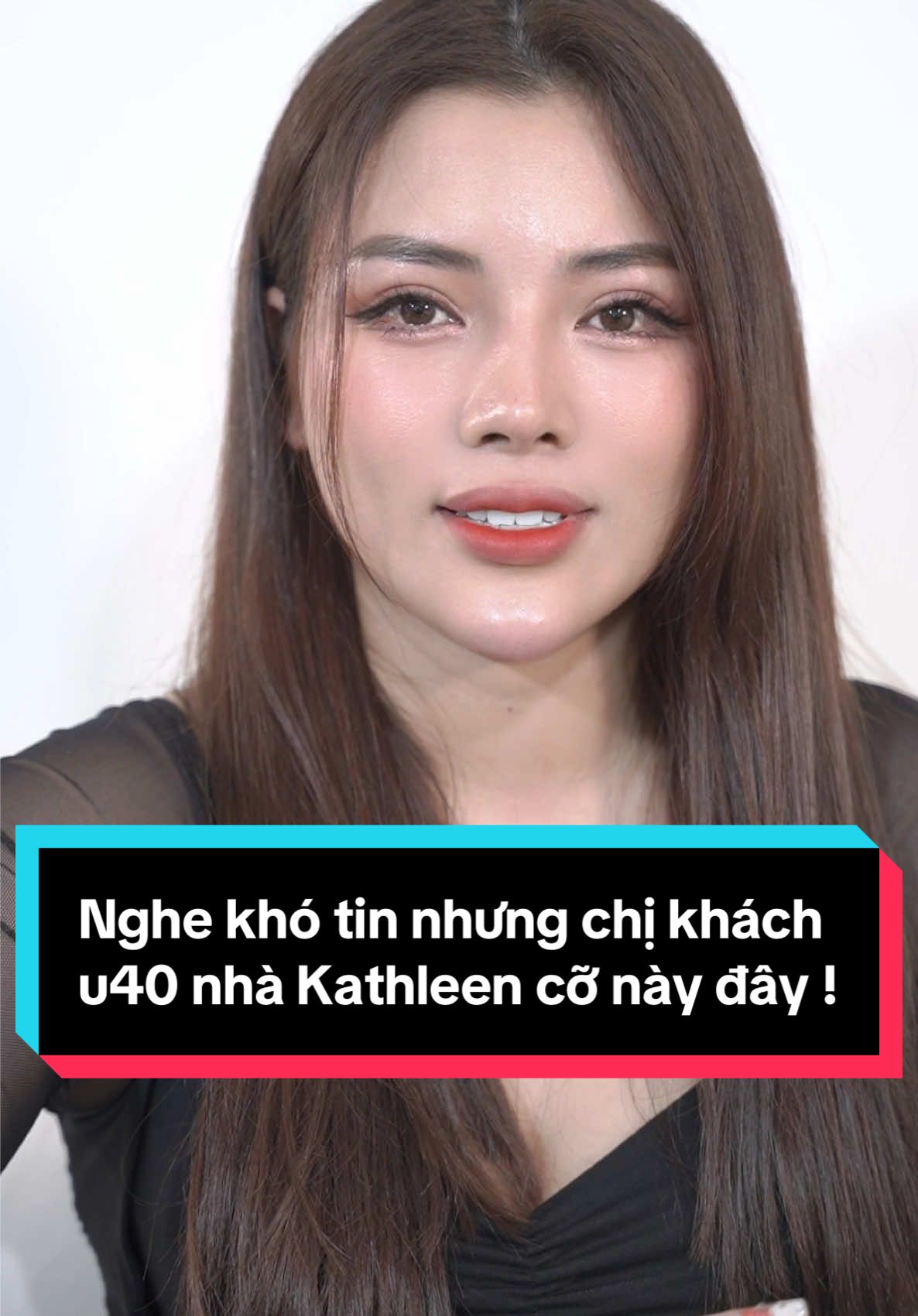 Ai gặp cũng bất ngờ vì làn da căng bóng, tươi trẻ như mới ngoài 20. Chị chia sẻ: “Tại Kathleen, chị mê nhất liệu trình Cell Nano – làm tới đâu là thấy da mướt mịn tới đó. Không đau, không nghỉ dưỡng mà hiệu quả rõ rệt ngay từ buổi đầu.”  👉 Bí quyết để U40 vẫn giữ được thần thái rạng ngời chính là chọn đúng công nghệ trẻ hóa da.#KathleenBeauty #CongNgheLamDep #459bnguyendinhchieu #viral #Cellnano #ThamMyQuocTeKathleen #hoahaudoanhnhansacdepthegioi #vietkieu #thammyvienkathleen #thaydoibatngo #VietnamBeautyTrip #xuhuong #trending #tiktok #thammyvien 
