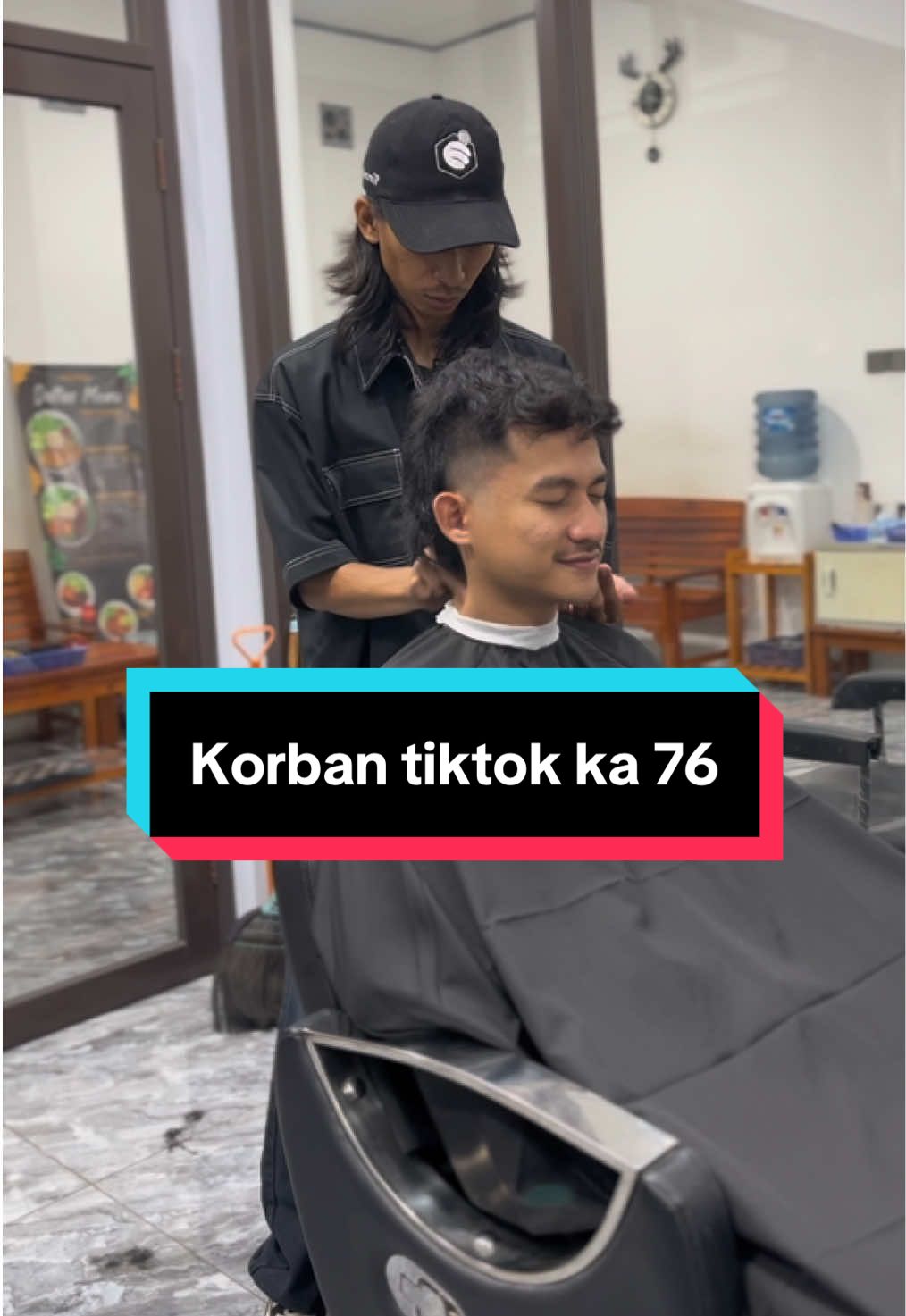 Korban tiktok ka 76 #barber #barbersip #sumedang #barbersumedang #massage #asmr 