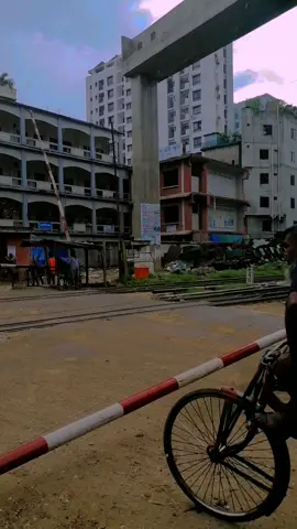 🚄🚆#videoviral #bngladesh🇧🇩 #highlightsシ゚ #tiktokviral #happyness🤗🤗 
