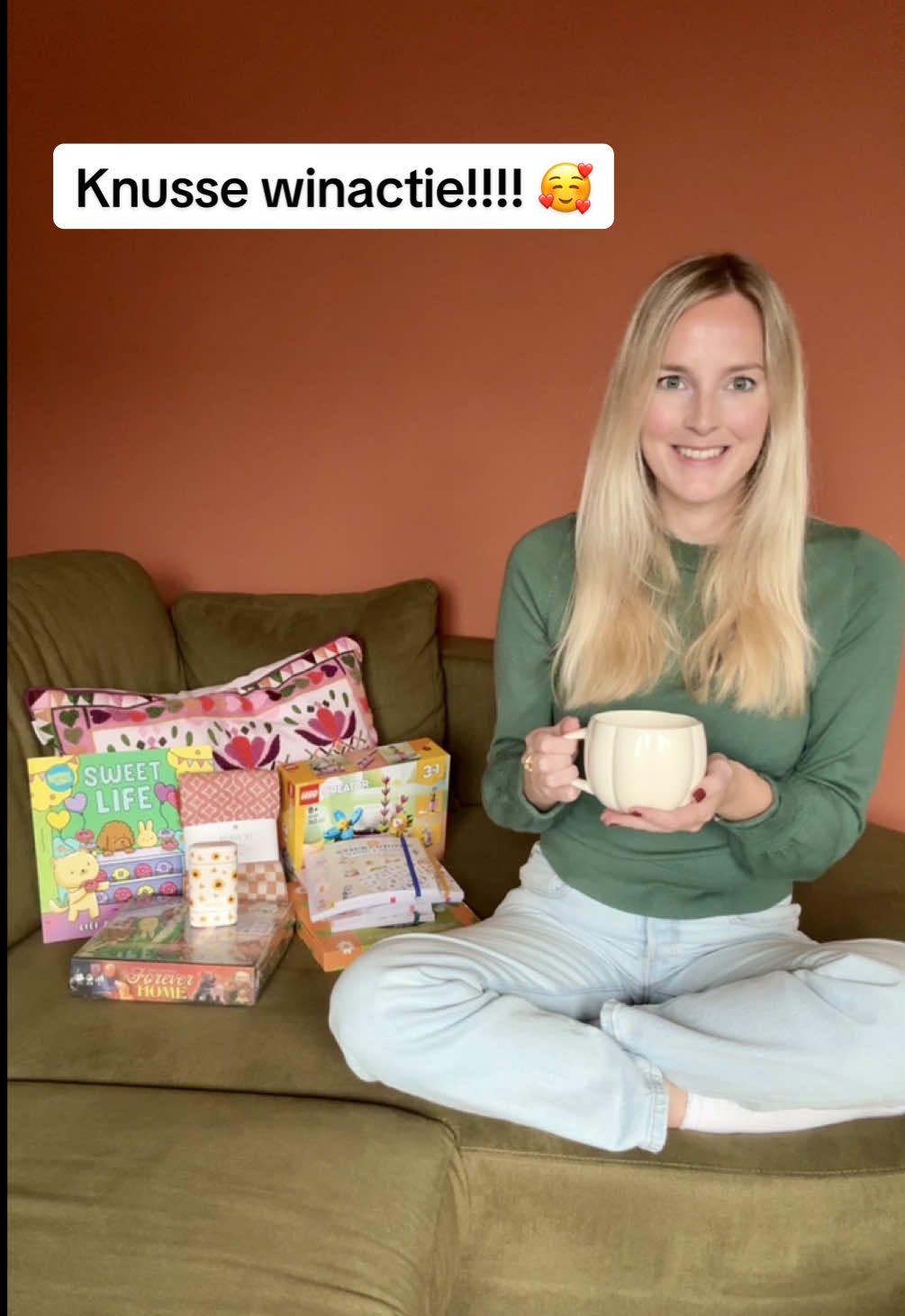 Op de andere app 🥰 Als we de 10k hier halen geef ik ook iets weg, afgesproken? 😁🤩🎨 #winnen #creatief #knus #cozy #hobbies 