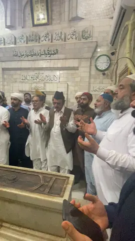 #hazratbabafariduddinmasoodgunjeshakar❤️ #salanaursmubarak #dewanahmadmasochichti 
