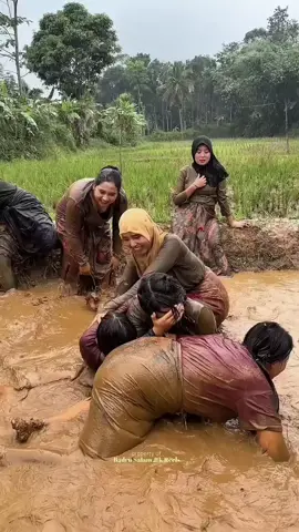 gadis desa