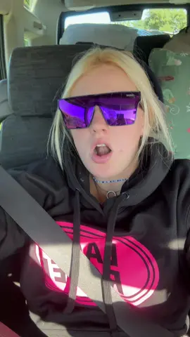 Wanna look snazzy go and get your @TWO SVGE sunglasses 😎use FREYA10 for ££ 🫶🏻 ##womeninagriculture #slay #agrigirl #gifted #fyp 