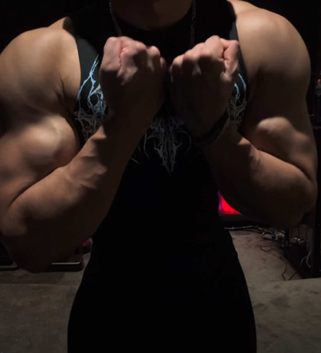 spin room classic | @Breathedivinity drop live code euan  #GymTok #fyp #bodybuilding #veins 