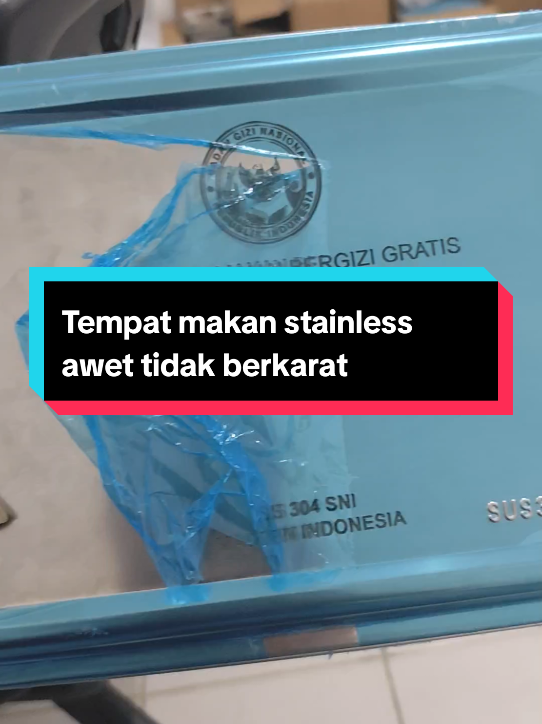 Tempat makan dari stainless awet tidak berkarat belinya disini👇Food Tray 5 Sekat + Tutup Stainless 304 Nampan Makanan Ompreng 5 Sekat Kotak Makan Stainless Kitchenware https://vt.tokopedia.com/t/ZSAHYw7yt/ #tiktokviralvideo  #tiktokaffiliate  #fypシ゚ 