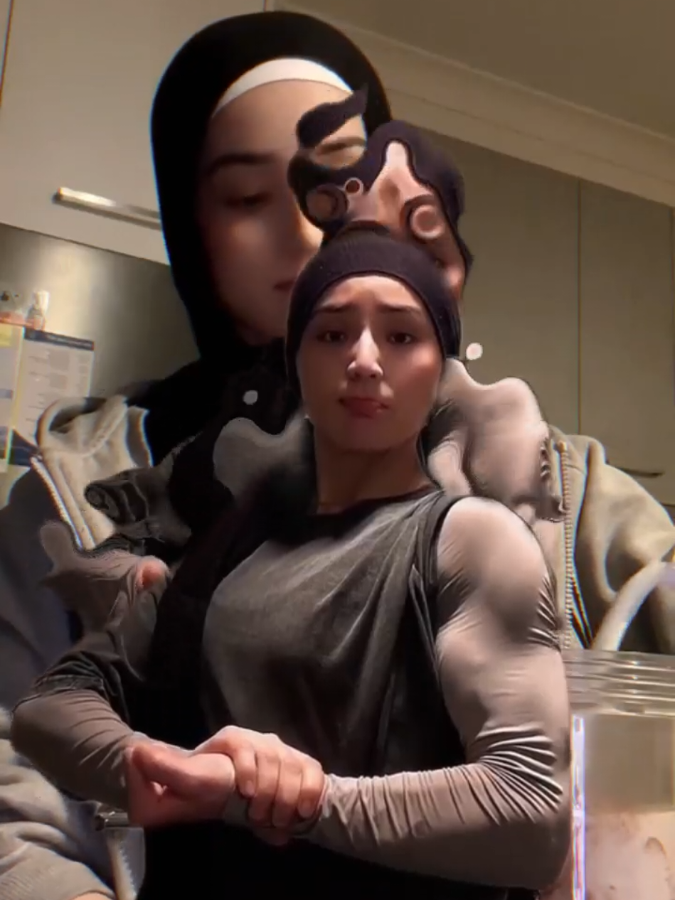 #CapCut No Era Amor x Gym Slowmotion Edits 💪🏼🔥🥷 Sc. @• Nasrin🥷🏻💪🏻• @Nasrin Yawari🥷🏻  . . . . . #phonk #phonkedit #edit #slowmotion #slowmo #smooth #edit #gym #gymgirl #GymTok #gymrat #GymLife #gymlifestyle #Lifestyle 