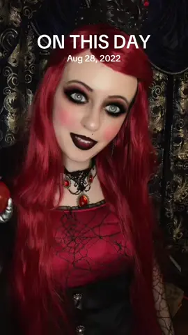 #onthisday #surprise #cosplayers #vampire #attitude 