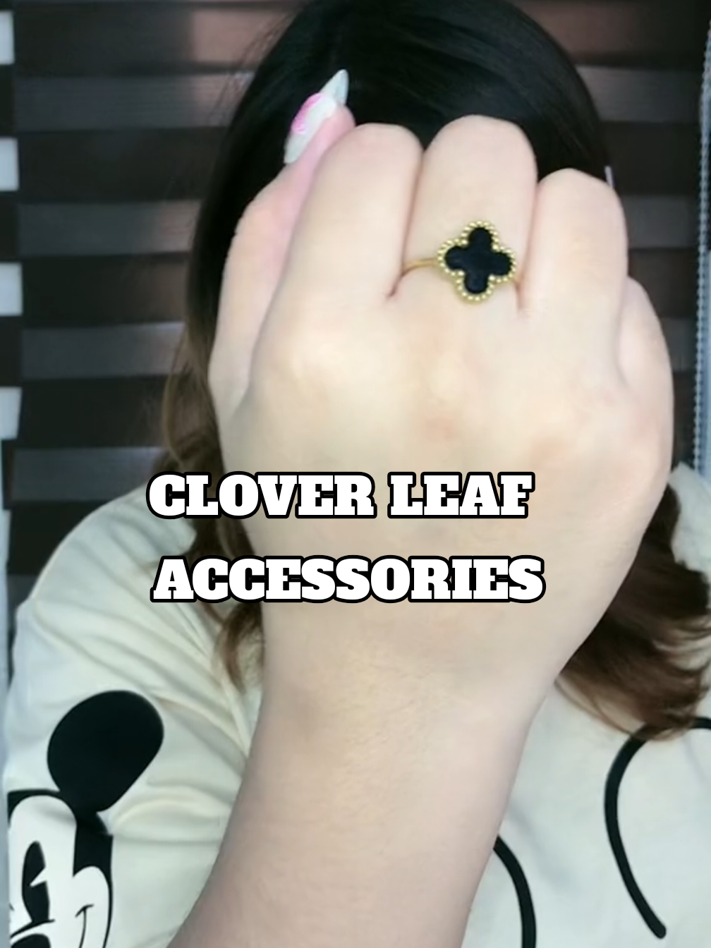 Lakas talaga maka sosyal ng Clover Leaf Necklace,Earrings and Ring na to🖤✨ Dito muna tayo sa budget-friendly! #cloverleaf #cloverleafnecklace #cloverleafearrings #cloverleafring #fourleafclover 