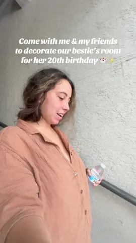Our bestie truly has a heart of gold & celebrating her is the easiest thing ever ✨ #20thbirthday #birthdaysuprise #comewithme #fyp #bestiesgoals 