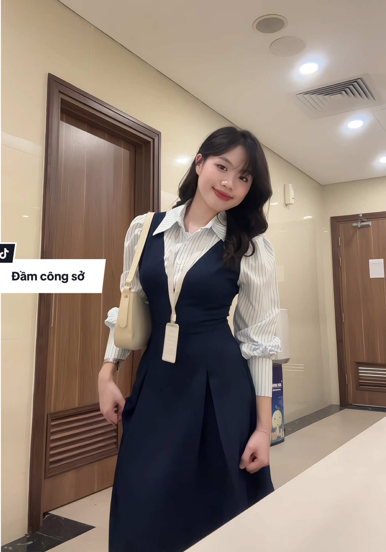 Cũng okiii  #meimytom #damcongso #outfitdilam #dilammacgi 