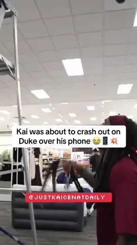This the moment Kai almost crashed out on Duke 🤣📱 #foryoupage #trending #kai #dukedennis #fypシ 