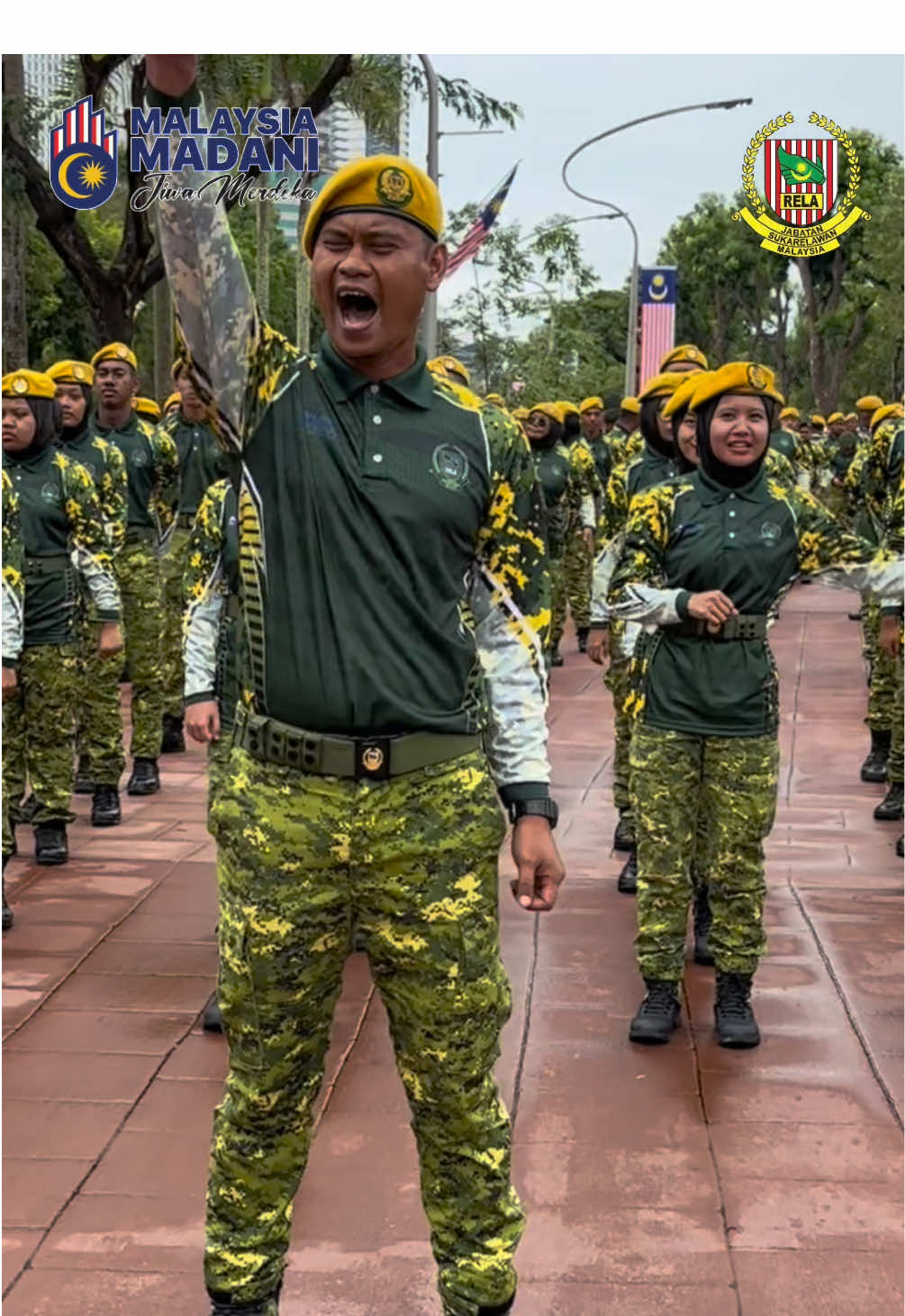 Jom beramai-ramai untuk hadir ke sambutan Hari Kebangsaan pada 31 Ogos 2025 (Ahad) di Putrajaya. Tunjukkan sokongan anda kepada pasukan perbarisan dan pancaragam RELA Malaysia.🇲🇾🇲🇾🇲🇾  @Kementerian Dalam Negeri  @Saifuddin Nasution  #RELASiapsiaga #SetiaBerbakti #MADANIBEKERJA #MalaysiaMadani #KeselamatanTanggungjawabBersama