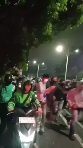 Driver Ojol Kelindes Mobil Brimob #ojol #ojolkelindes #polisibrimob #demodpr 
