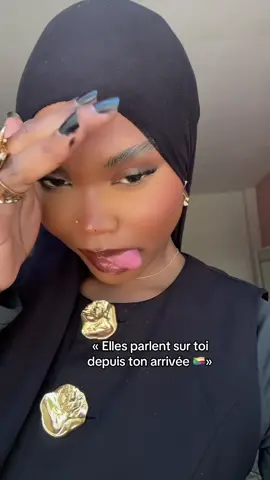 Wallah sa me tue de rire c’est trop j’aime trop quand sa parle sur moi purée continuer seulement je vous looooove 🫶🏾#comores🇰🇲 #moindzazamboini