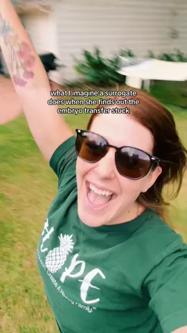 there are a few big moments that happen during a surrogacy journey ✨ this is one of them. finding out the embryo stuck >>>>>  #surrogate #surrogacy #becomingasurrogate #embryostransfer 