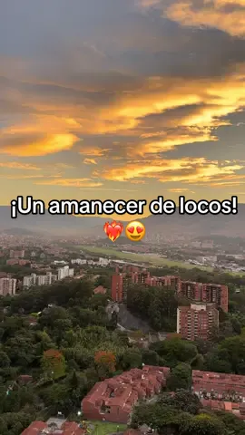 Un amanecer de locos! ❤️‍🔥😍 #amanecer #Medellin #colombia #paratiiiiiiiiiiiiiiiiiiiiiiiiiiiiiii #espectaculo 