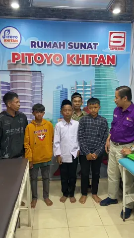 Rumah sunat@Pitoyo khitan tanpa jarum suntik tanpa perban Jian sesss dan bagi anak yatim/piatu gratis dan dilayani dgn yg terbaik #vyp #vral 