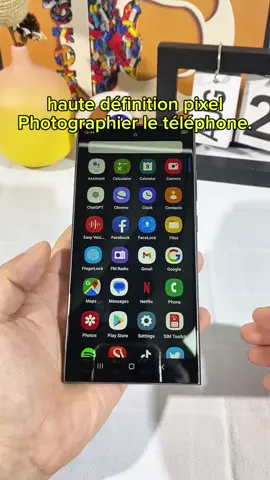 Je n'arrive pas à croire qu'un tel smartphone coûte seulement 30 euros, mais aussi par courrier