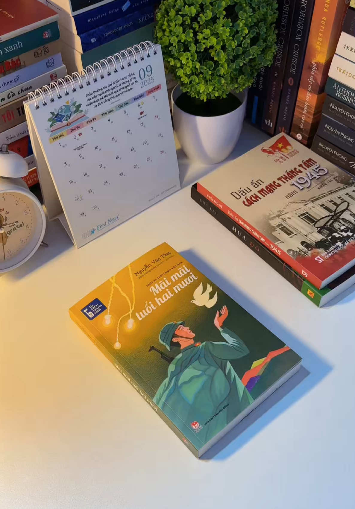 Sách Mãi Mãi Tuổi Hai Mươi 🇻🇳📖 #maimaituoi20 #SachvaKyUc #KiNguyenVuonMinh #HangVietVuonMinh #BookTok ♥️