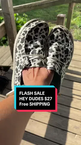 Flash sale!!! #heydude #freeshipping #tiktokshoplabordaysale #kids #trending 