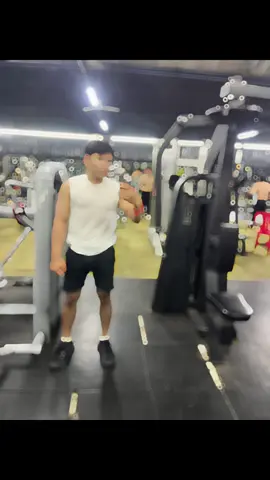 ម្នាក់​ឯងក៏បាន💔💔💔🏃🏃 #iwanttogoviral  #iwanttogoviralontiktok  #gym 