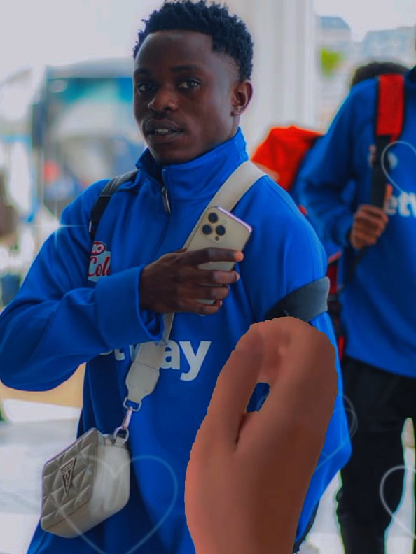 Akigusa tu mpira – kipa anajua ni hatari!  Huyu si mwingine bali ni Seleman Mwalimu, mfungaji mpya wa Simba SC! Muda wa kubisha umekwisha – ni wakati wa magoli kuongea!  Karibu kwenye familia ya mabingwa – Simbapulsetz #KaribuMwalimu #Simbapulsetz #SimbaSC #GoalMachine #WekunduWaMsimbazi