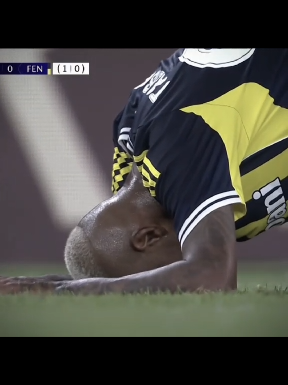 bittı mi hikayemiz  #fenerbahçe #fenerbahce #benfica #ennesyri 