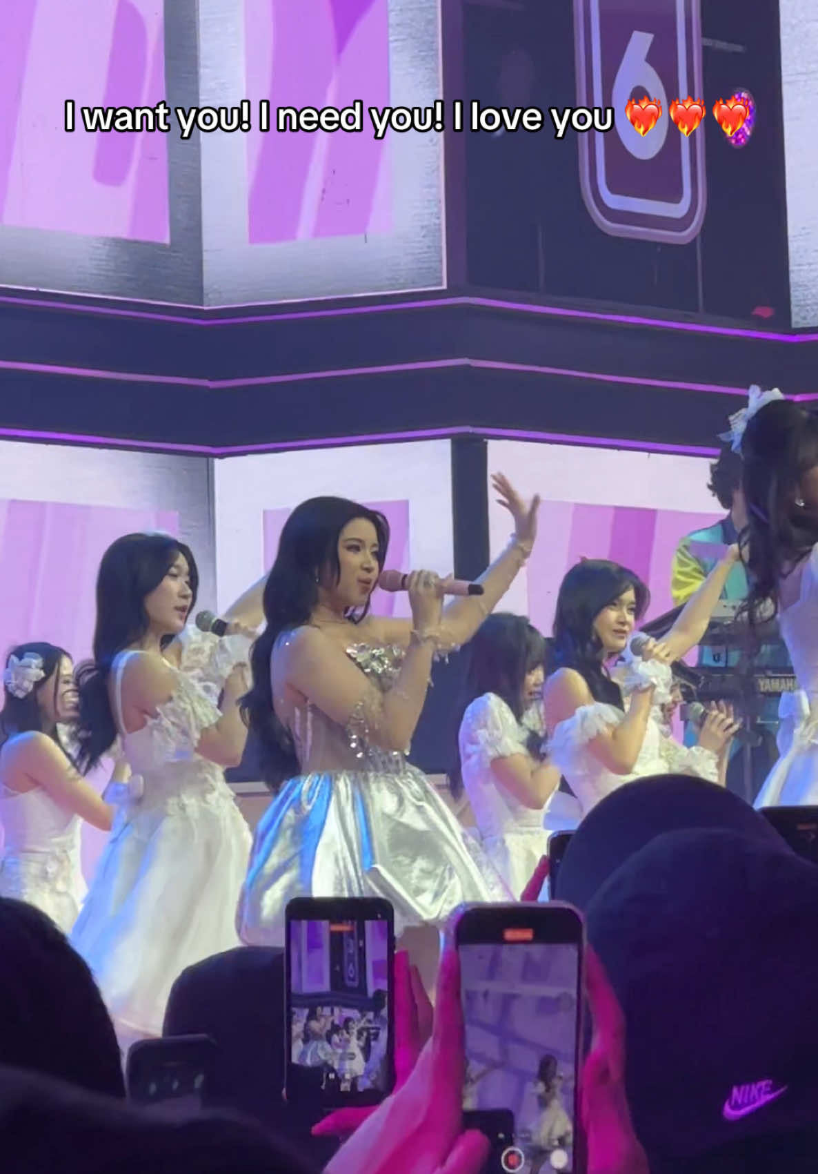 Kalo kata minhits @tiara andini dan JKT 48 keren banget ❤️‍🔥❤️‍🔥#jkt48 #tiaraandini 