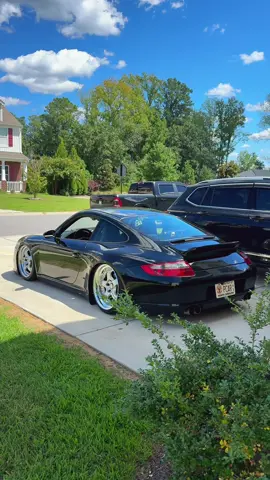 Fantastic car to own. 🖤 #porsche #pcar #911 #997 #carrera 