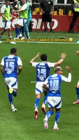 Que SAPATADA do fabrício Bruno! 🔥 +1 golaço que eu gravei do estádio  #futebol #cruzeiro #golaco 