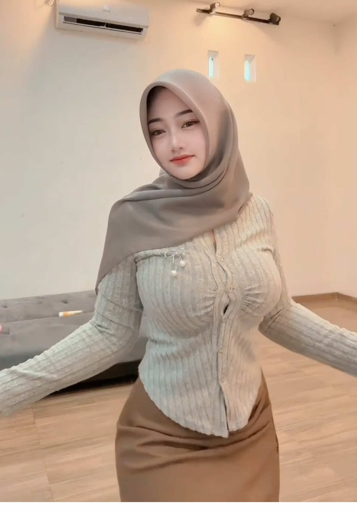 gabut? sini mendekat 