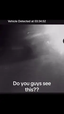 #paranormalcaughtoncam #ghostsightings #creepyfootage #hauntedevidence #realghostcaught 