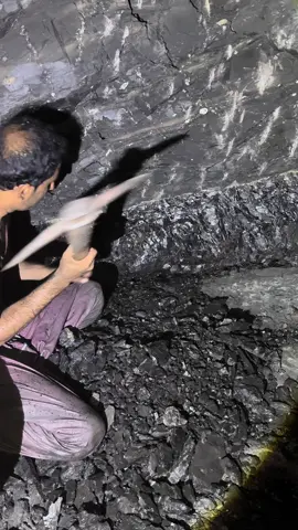 CoalMine #HardWork #Pakistan #MiningLife #Labor #usa🇺🇸 