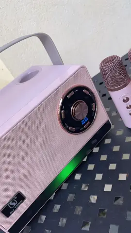 ✨ LOA KARAOKE 2 MICRO SU-YOSD YS-313 ✨ 🎤 Công suất 30W mạnh mẽ, âm thanh cực chất. 🎶 Đi kèm 2 micro không dây, hát song ca siêu vui. 🔋 Pin 4000mAh, dùng liên tục 4–6 giờ. 👉 Tích hợp Bluetooth 5.3, hỗ trợ TF, USB, AUX. 🎵 Hiệu ứng âm thanh Echo, Reverb như dàn karaoke mini chuyên nghiệp. 🌈 Thiết kế sang trọng, có đèn LED cực đẹp. 🔥 Phù hợp hát karaoke gia đình, tiệc ngoài trời, hay mang đi chơi. 👉 Đặt ngay để nhận giá tốt và freeship nhanh chóng! #loakaraoke #loakaraokexachtay #loays313 