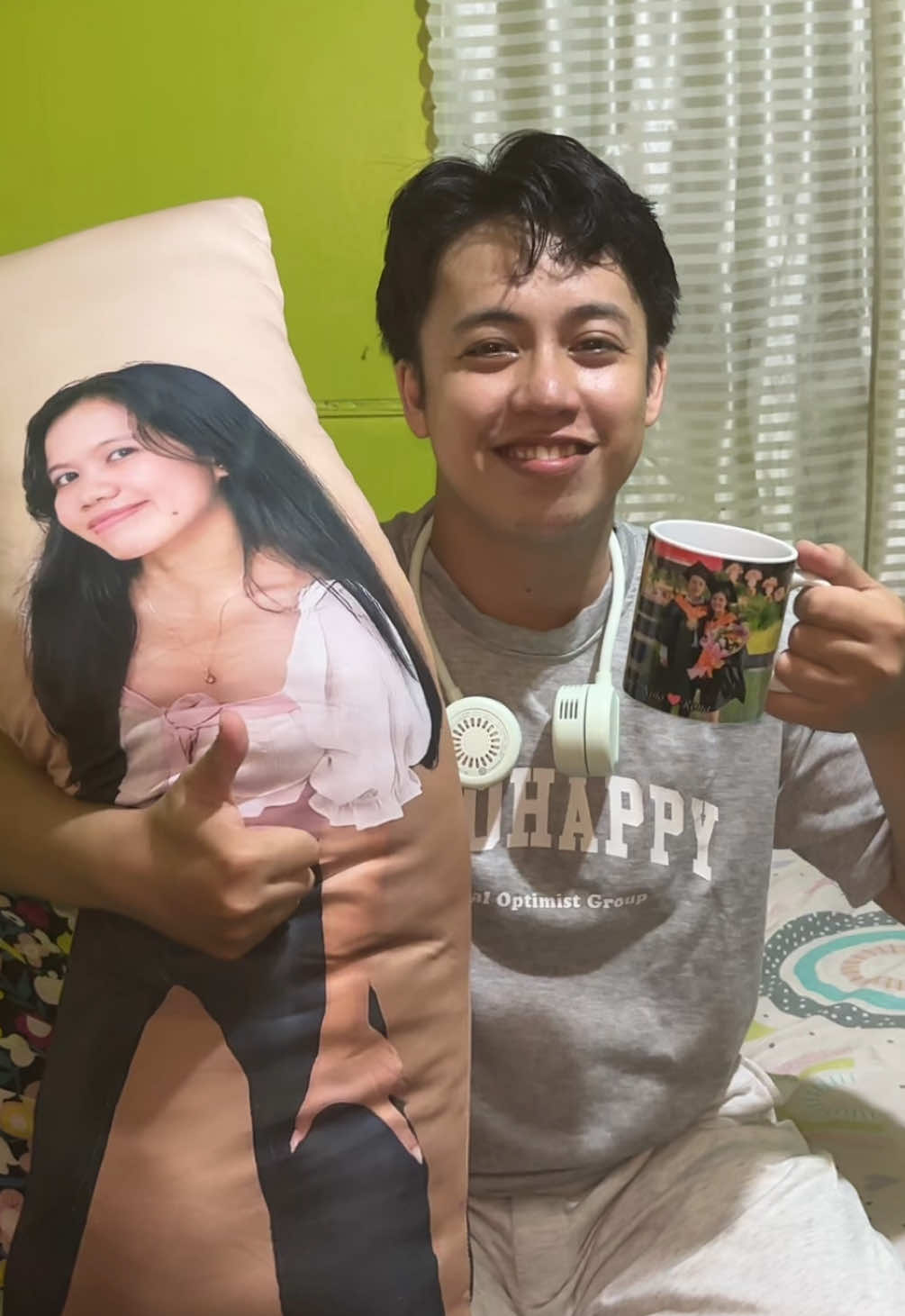 Sobrang happy yan? He likes this personalized pillow and mug so much #personalizedgifts #customizedgift #giftideas #boyfriend #giftforhim 