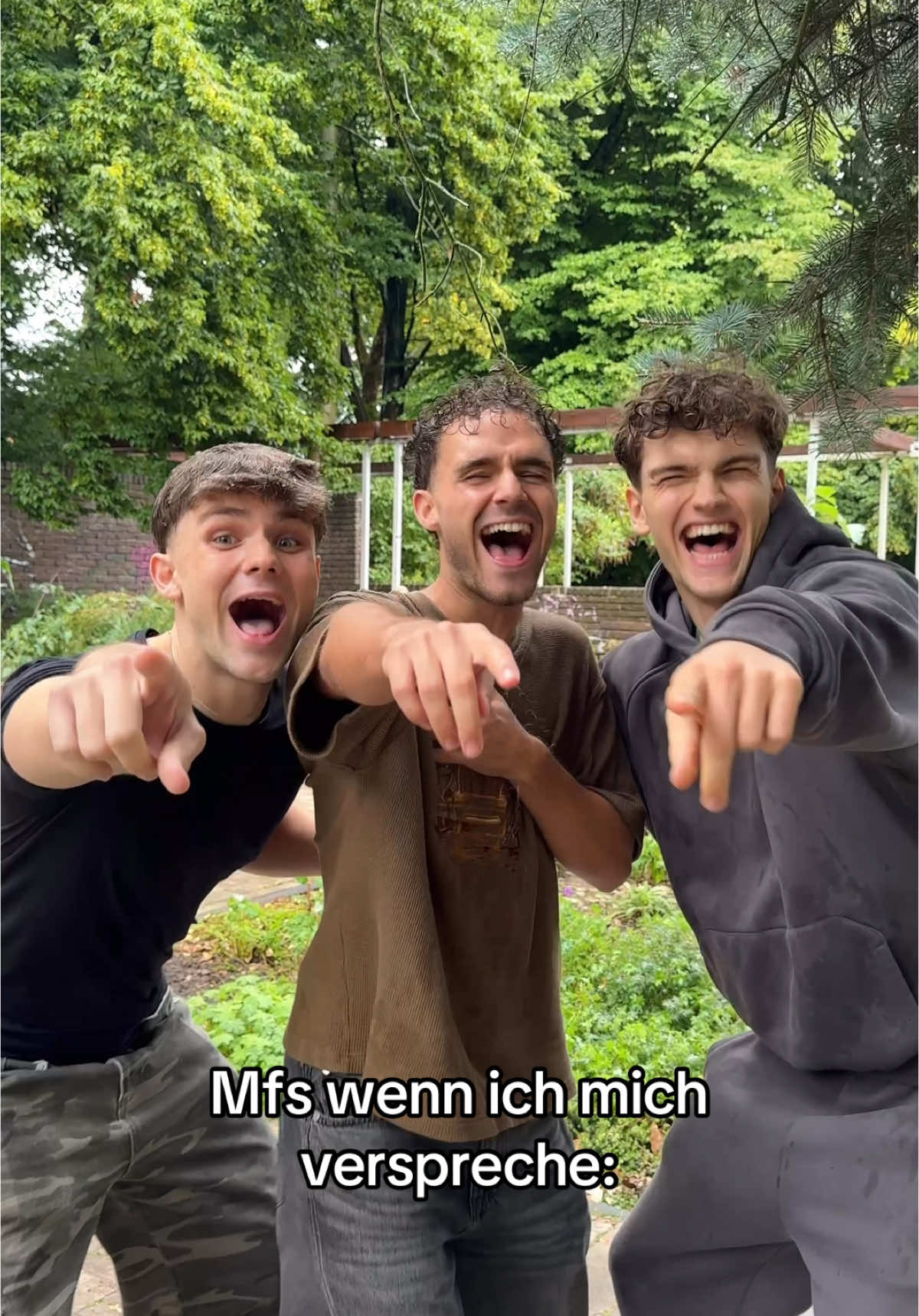 Warum lacht ihr immer ? @Leo @ImLucasTho @Livyez 🥺 | #Forrealias #forrealias #mfs #mfswhen #bro #versprecher #auslachen 