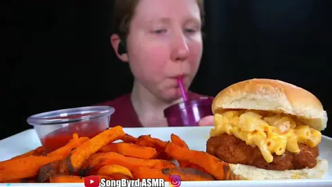 Mac & Cheese Chicken Sandwich ASMR Mukbang 😍 #asmrfood #asmreating #asmrsounds #mukbang #eatingsounds 