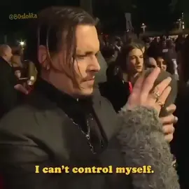 lo amo . . . #microfono #amor #johnnydepp #johnny #depp @Johnny Depp 