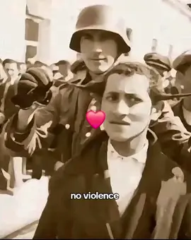 fake gun, no hate, only love and support for everyone including goys.  no violence or hate, only love❤️❤️ ;) t.j.d