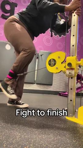 I did not feel like being here today, but I am here and fighting through it. That’s all that matters.  #fyp #glutes #weightloss #fitnessjourney #glutesworkout 