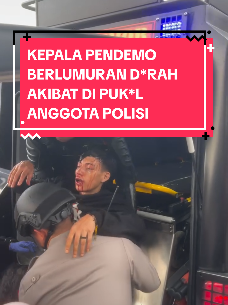 KEPALA PENDEMO BERLUMURAN D*RAH AKIBAT DI PUK*L ANGGOTA POLISI. #polisi #demo #viral #fyp #onepiece 