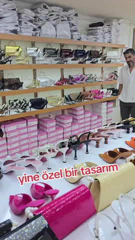 YENİ SEZON MODELLRİ KAÇIRMA türkiyenin her yerine kargomuz mevcuttur   detaylı bilgi için bizimle iletişime geçebilirsiniz WhatsApp üzerinden mağaza kartı sayfada sabitlenmiştir  ayakkabı ve çanta mağazası  Shoes and bag shop  toptan ve perakende satışımız mevcuttur  #türkiye #istanbul beyazıt laleli Demir öz center NO:122 #afrika #cezayir #fas 