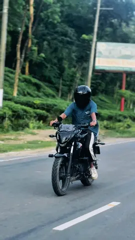 Life is short enjoy every moment and always smile 😊 #foryoupage #gixxermonotone💥 #grow #sylheti_fua @🅔🅜🅞🅝 @️ @DON @𝙏𝙖𝙣𝙯𝙞𝙙 🚩 @suhamnayem6 
