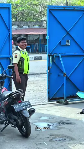 Story hits pejuang rupiah #karanganyar24jam #4u #fyp #trending #buruhpabrik 