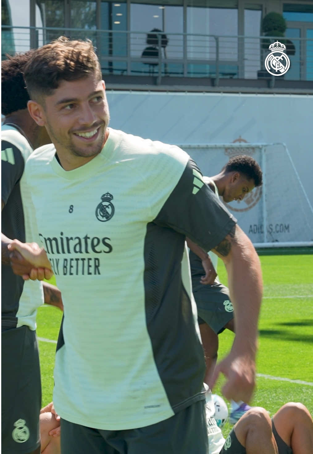 💥 Power 🤝 Precision 🎯 #RealMadrid #RMCity #Golazo 